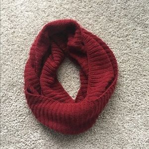 Red infinity Scarf